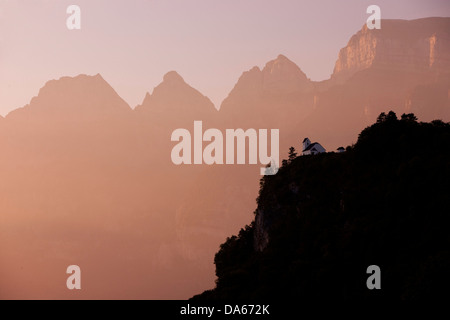 La chiesa, Berschis, Churfirsten, montagna, montagne, tramonto, tramonto, Canton, SG, San Gallo, chiesa, religione, Svizzera, Euro Foto Stock