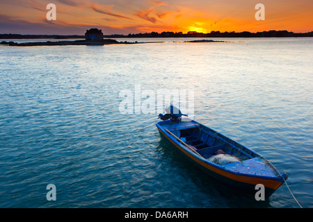 Saint Cado, Francia, Europa, Bretagna, dipartimento Morbihan, mare, barca, sundown Foto Stock