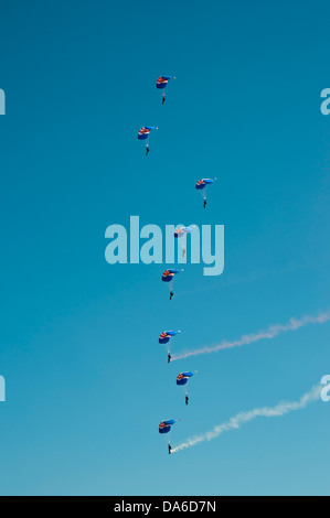 Llandudno Air show RAF Falchi paracadute team display Foto Stock