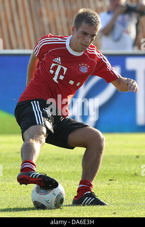 Arco, Italia. 04 Luglio, 2013. Monaco di Baviera Philipp Lahm prende parte in pratica al training camp del FC Bayern Monaco di Baviera in Arco, Italia, 04 luglio 2013. Il team si sta preparando per la prossima stagione al training camp in Arco dal 04 fino al 12 luglio 2013. Foto: Karl-Josef Hildenbrand/dpa/Alamy Live News Foto Stock