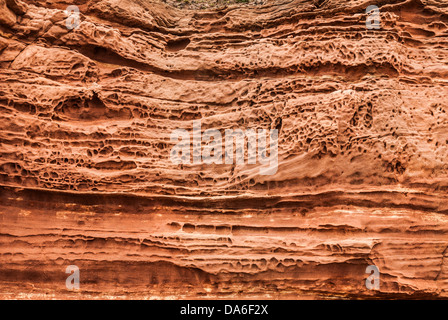 Arenaria spiovente dettaglio mostrante eroso strati. Foto Stock