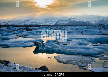 Iceberg nel ghiacciaio Joekulsárlón Lago, fiordo, Vatnajoekull, Austurland, Islanda Foto Stock