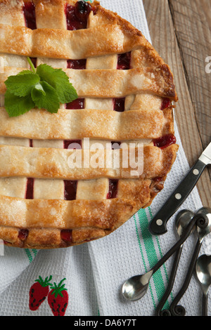 Fragole e rabarbaro torta Foto Stock