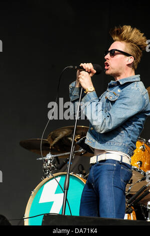 Hyde Park, London, Regno Unito. 5 Luglio, 2013. Kaiser Chiefs gioca Barclaycard presenta British Summer Time Hyde Park il 05/07/2013 a . Persone nella foto: Ricky Wilson. Foto di Julie Edwards Foto Stock