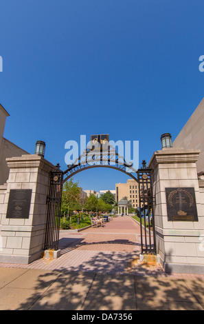 WASHINGTON, DC, Stati Uniti d'America - George Washington University professori Gate. Foto Stock