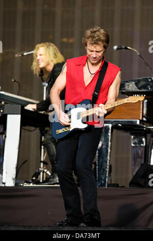 Hyde Park, London, Regno Unito. 5 Luglio, 2013. Bon Jovi gioca Barclaycard presenta British Summer Time Hyde Park a Hyde Park il 05/07/2013 a Hyde Park, Londra. Persone nella foto: Jon Bon Jovi. Foto di Julie Edwards/alamy Live News Foto Stock