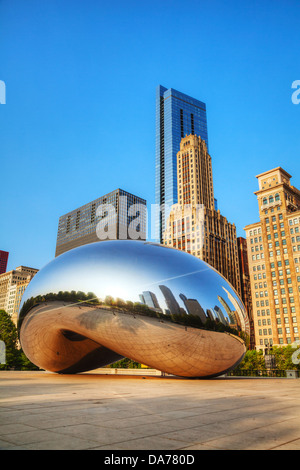 Cloud Gate scultura in Millenium Park di Chicago, IL Foto Stock