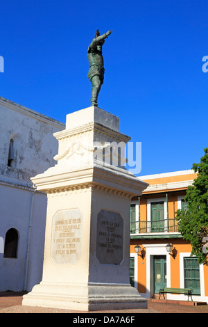 Christopher Columbus statua in San Jose Plaza,Old San Juan, Puerto Rico,dei Caraibi Foto Stock