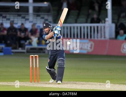 Canterbury, Regno Unito. 5 Luglio, 2013. Darren Stevens (Kent). Kent V Essex. Amici vita T20. La massa di Spitfire. St Lawrence. Canterbury. Kent. Credito: Sport In immagini/Alamy Live News Foto Stock