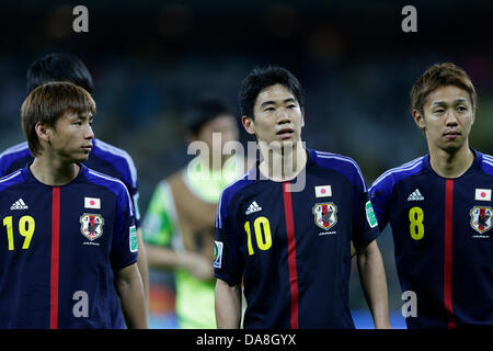 (L a R) Takashi Inui la, Shinji Kagawa, Hiroshi Kiyotake (JPN), 22 giugno 2013 - Calcio : FIFA Confederations Cup Brasile 2013 Gruppo un match tra Giappone 1-2 Messico a Estadio Mineirao, Belo Horizonte, Brasile. (Foto di AFLO) Foto Stock