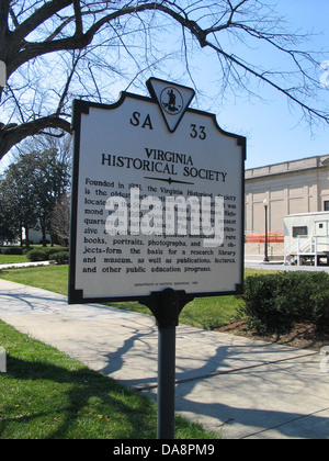 VIRGINIA storica Società fondata nel 1831, la Virginia Historical Society è la più antica di tale istituzione nel Sud. Era situato nel Stewart-Lee casa nel centro di Richmond fino al 1959, quando si è trasferita nella sua presente trimestri in Abbazia di Battle. La società vaste collezioni di Virginiana -manoscritti, libri rari, ritratti, fotografie e oggetti del museo - costituiscono la base per una ricerca in biblioteca e museo, nonché pubblicazioni, conferenze, un dother pubblica istruzione programmi. Dipartimento di risorse storiche, 1996 Foto Stock