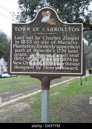 Città di CARROLLTON stabilite da Charles Zimpel nel 1833 sul sito di piantagione Macarty, ex parte superiore di Bienville's 1719 land grant. Jefferson parrocchia sede 1852-1874. Allegato 1874 da New Orleans. 1854 courthouse progettato da Henry Howard. Eretto dal Dipartimento della cultura, del tempo libero e del turismo, 1981. Foto Stock