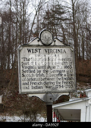 WEST VIRGINIA (MERCER COUNTY) 'la montagna membro' --- la parte occidentale del commonwealth della Virginia fino a giugno 20, 1863. Colonizzata dai Tedeschi e Scotch-Irish. Essa divenne una linea di difesa tra gli inglesi e francesi durante la guerra di indiano e francese, 1754-1763. West Virginia Commissione storica, 1968 Foto Stock