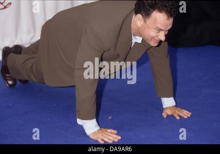 TOM HANKS al festival del cinema di Venezia 1998.k13356rharv.(Immagine di credito: © Roger Harvey/Globe foto/ZUMAPRESS.com) Foto Stock