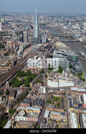 Vista aerea del Coccio a Southwark lungo il Tamigi, Londra Foto Stock