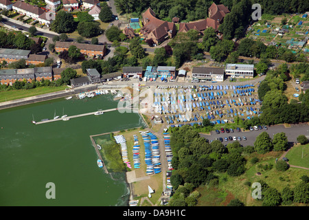 Vista aerea del Wembley Sailing Club a Brent serbatoio, arpa Gallese Foto Stock