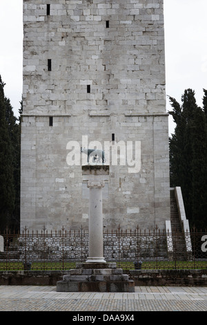 Scultura romana raffigurante il lupo di Roma, Aquileia Foto Stock