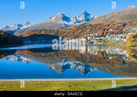 Saint Moritz, Svizzera, Europa, del cantone dei Grigioni, Grigioni, Engadina Engadina, Oberengadin, lago, Saint Moritz lago, riflettere Foto Stock