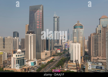 Cina, Shenzhen, città dell'Asia, Huaqiangbei, Street downtown, architettura, grande edificio, centro, attraversando il centro di, nuovo, road, Foto Stock