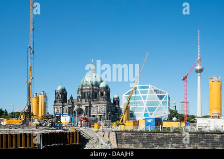 Grandi progetti di costruzione su Museumsinsel o l'Isola dei musei in Mitte Berlino Germania Foto Stock