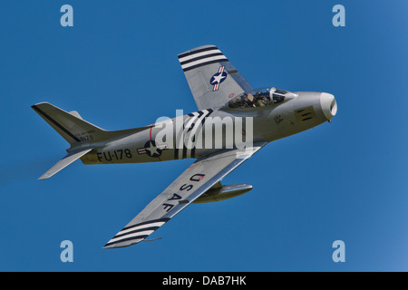 Vintage USAF Jet North American Sabre F86G-SABR 8178 battenti di Old Warden Shuttleworth corteo militare Foto Stock
