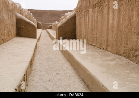 Le antiche rovine di Chan Chan archeologica precolombiana UNESCO World Heritage Site vicino a Trujillo, Perú. Foto Stock