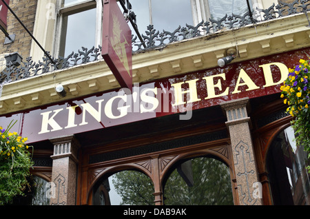 Re della testa pub teatro in Upper Street, Islington, London, Regno Unito. Foto Stock