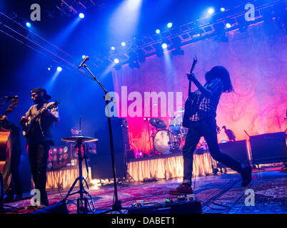 Avett Brothers performing live Foto Stock