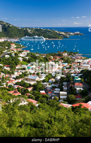 Vista in elevazione su Charlotte Amalie, san Tommaso, U.S. Isole Vergini americane Isole Sottovento, West Indies, dei Caraibi e America centrale Foto Stock