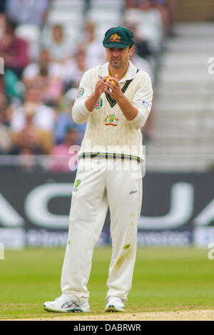 Nottingham, Regno Unito. 10 Luglio, 2013. Australia ed Cowan durante il giorno uno dei primi Investec Ceneri Test match a Trent Bridge Cricket Ground sulla luglio 10, 2013 a Nottingham, Inghilterra. Credito: Mitchell Gunn/ESPA/Alamy Live News Foto Stock