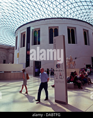 La Great Court del British Museum, Great Russell Street, Londra, Inghilterra, Regno Unito Foto Stock