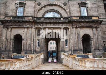 Il vecchio College University of Edinburgh edifici South Bridge centro di Edimburgo in Scozia Gran Bretagna UK Europa Foto Stock