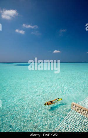 Snorkeling nelle Maldive, Oceano Indiano, Asia Foto Stock