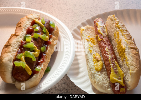 Close-up di Hot Dogs in panini Foto Stock