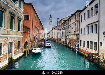 Venezia canale d'acqua bella mediterraneo medievale città d'Italia. Foto Stock