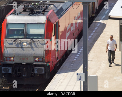 Treno Fyra a Breda stazione centrale piattaforma. Paesi Bassi Foto Stock