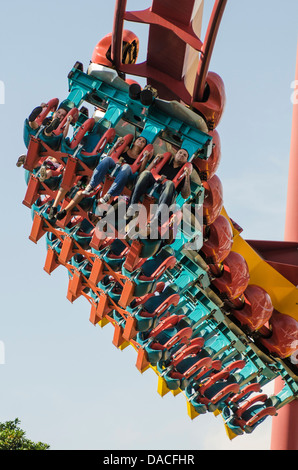 Silver Bullet roller coaster ride Knott's Berry Farm, Buena Park, California. Foto Stock