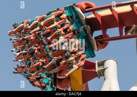 Silver Bullet roller coaster ride Knott's Berry Farm, Buena Park, California. Foto Stock