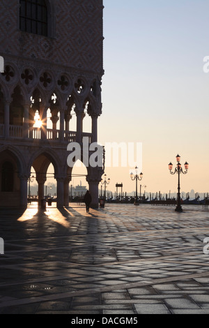 Piazza San Marco, all'alba, Sunrise, Venezia, Italia Foto Stock