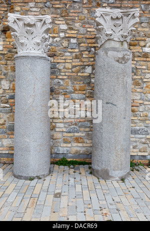 Due colonne di epoca romana, Aquileia Friuli, Italia Foto Stock