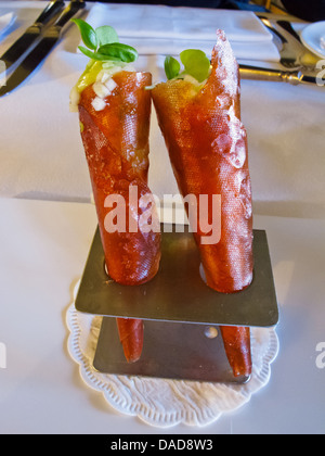 Un esempio di menu di fusione nel ristorante De Hoop op de Swarte Walvis Foto Stock