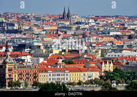 Vista panoramica sopra la città vecchia, Repubblica Ceca, Boemia, Praga Foto Stock