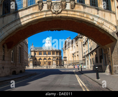 Hertford Bridge, conosciuto popolarmente come il Ponte dei Sospiri, Oxford, Regno Unito Foto Stock