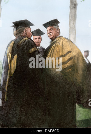 Ex presidente degli Stati Uniti Grover Cleveland nelle sue vesti di dottorato presso l'Università di Princeton, primi 1900s. Colorate a mano i mezzitoni di una fotografia Foto Stock
