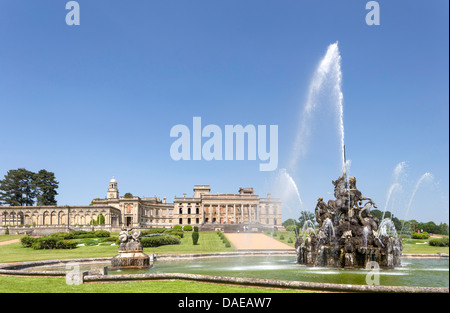 Corte Witley e Perseo e Andromeda Fontana, Worcestershire, England, Regno Unito Foto Stock