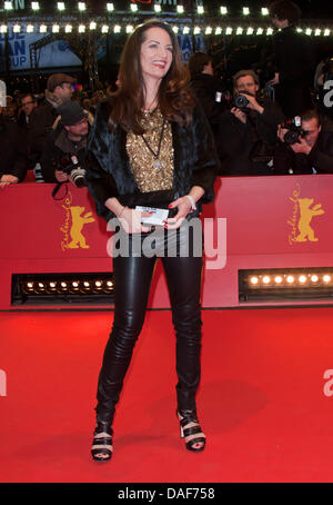 Attrice tedesca Natalia Woerner arriva alla premiere di 'True Grit' al 61° Festival Internazionale del Cinema di Berlino, Berlinale, a Berlinalepalast a Berlino, Germania, il 10 febbraio 2011. Foto: Hubert Boesl dpa Foto Stock