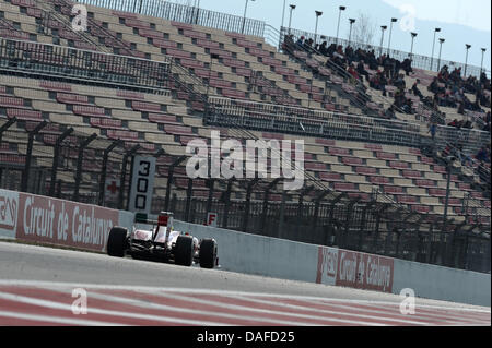 Il pilota italiano Felipe Massa della Scuderia Ferrari durante le prove di guida sul Circuito de Catalunya race track a Barcellona, Spagna, 20 febbraio 2011. Foto: David Ebener Foto Stock