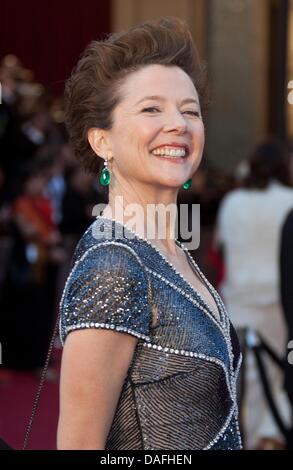 Noi attrice Annette Bening arriva l'ottantatreesimo Academy Awards, Oscar a Los Angeles, Stati Uniti d'America, 27 febbraio 2011. Foto: Hubert Boesl Foto Stock