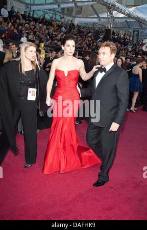 Noi attrice Sandra Bullock arriva l'ottantatreesimo Academy Awards, Oscar a Los Angeles, Stati Uniti d'America, 27 febbraio 2011. Foto: Hubert Boesl Foto Stock