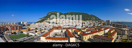 Città ant la montagna di Roccia di Gibraltar, Gibilterra Foto Stock